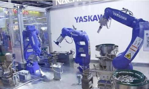 安川噴塗機器人維修需要注意哪些方麵？